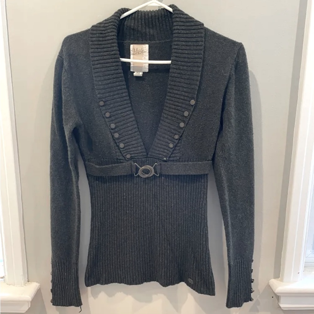 Island Trotter sweater